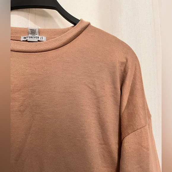 FOREVER 21 Sweater - Picture 2 of 7